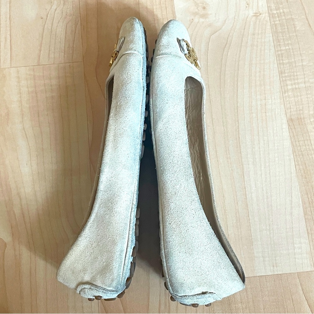 Salvatore Ferragamo beige suede ballet flats 7.5M - Picture 6 of 12